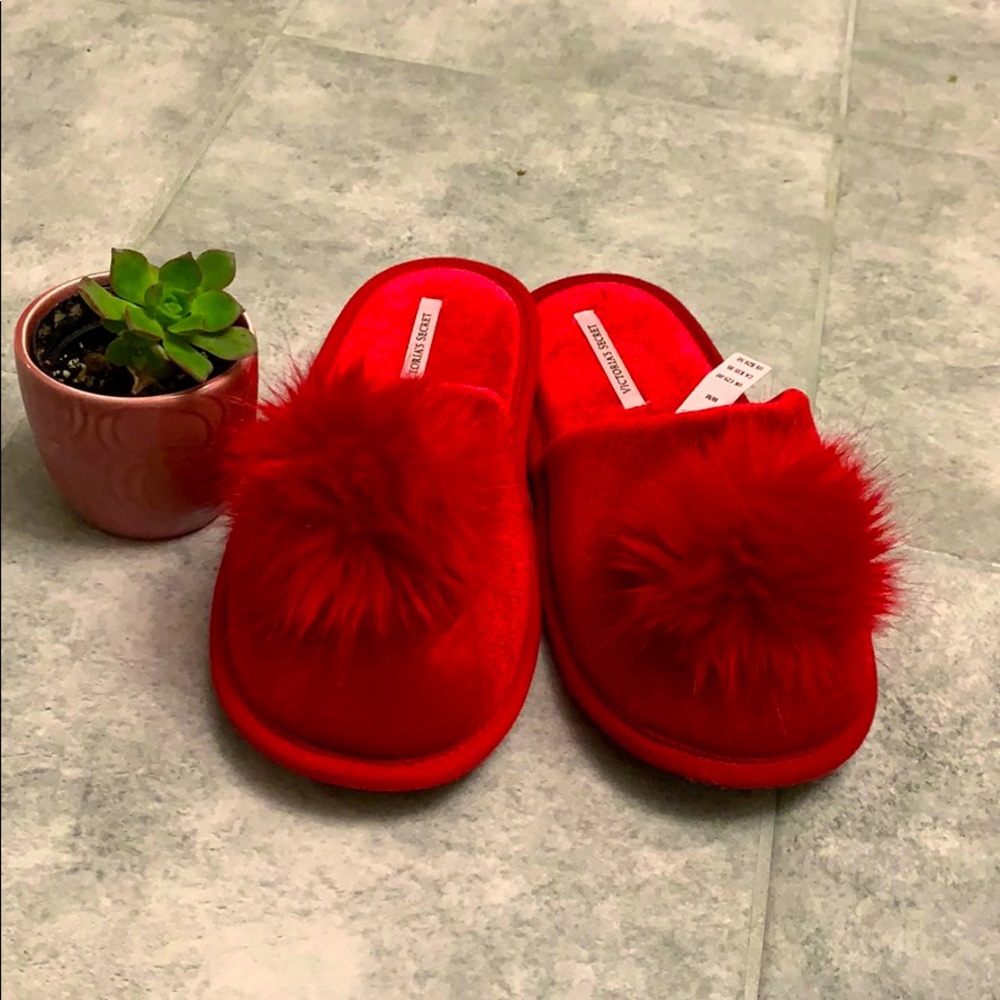 ▪️Victoria Secret ▪️slippers! NEW!! - Picture 1 of 9